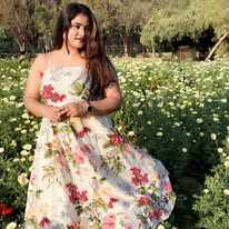 Niki Singh